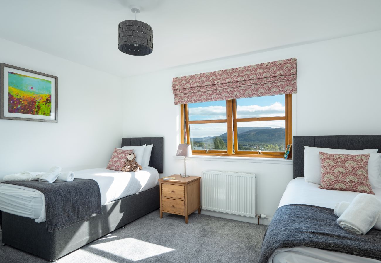 Twin room in an Aviemore lodge