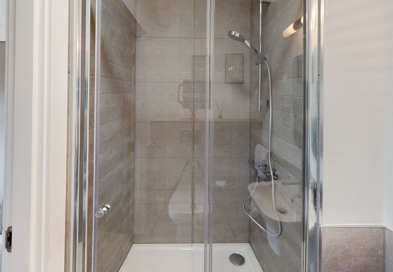 Shower in modern Aviemore holiday property