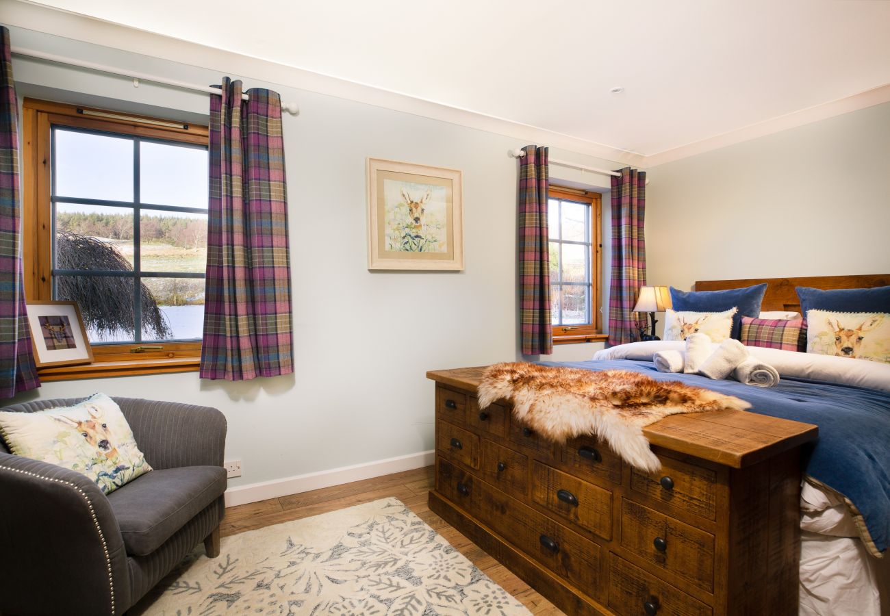 Bedroom in large lodge near Aviemore