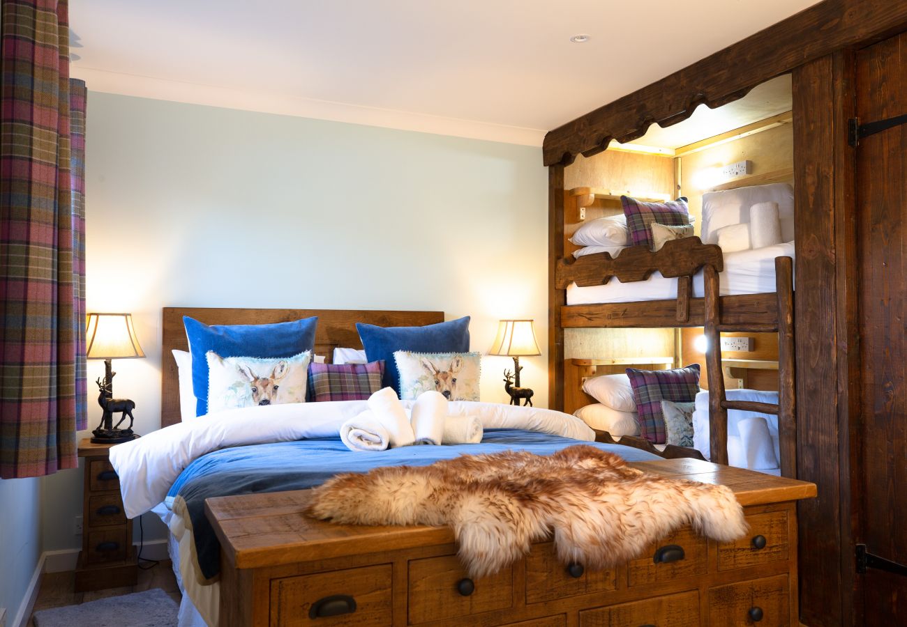 Bedroom in large Cairngorm lodge