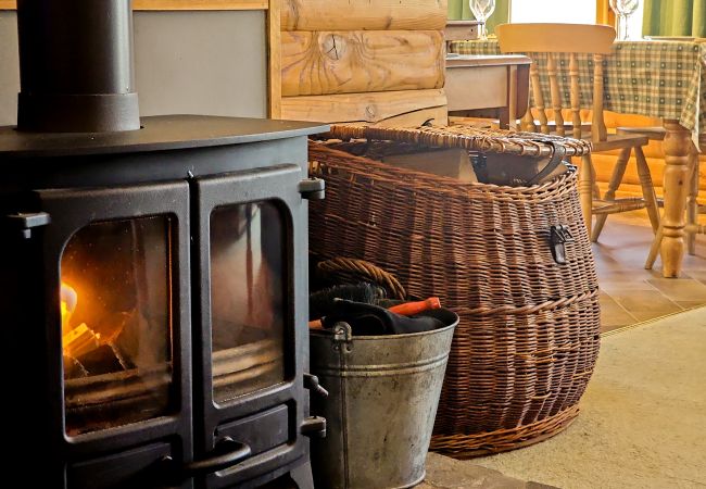 Cottage in Insh - Balbeag Cottage - Pet friendly Log Cabin  Cottage in Insh - Balbeag Cottage - Pet friendly Log Cabin