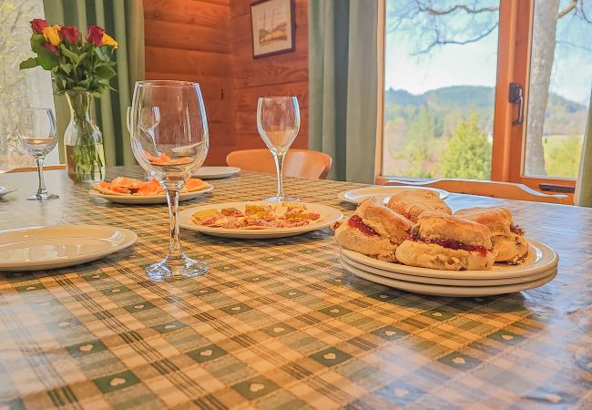 Cottage in Insh - Balbeag Cottage - Pet friendly Log Cabin  Cottage in Insh - Balbeag Cottage - Pet friendly Log Cabin