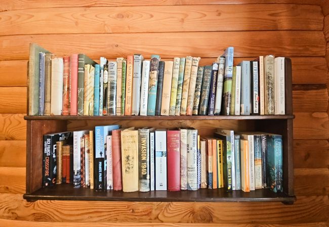 Cottage in Insh - Balbeag Cottage - Pet friendly Log Cabin  Cottage in Insh - Balbeag Cottage - Pet friendly Log Cabin