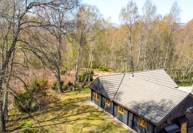 Cottage in Insh - Balbeag Cottage - Pet friendly Log Cabin  Cottage in Insh - Balbeag Cottage - Pet friendly Log Cabin