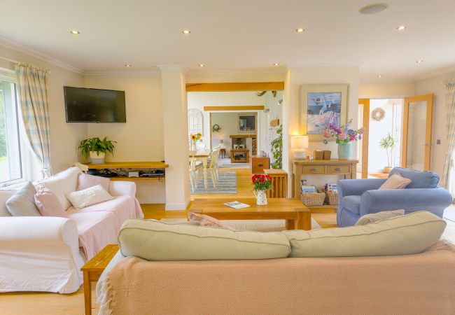 House in Tomatin - The Bell House - Highland hot tub lodge House in Tomatin - The Bell House - Highland hot tub lodge