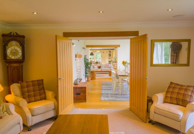 House in Tomatin - The Bell House - Highland hot tub lodge House in Tomatin - The Bell House - Highland hot tub lodge