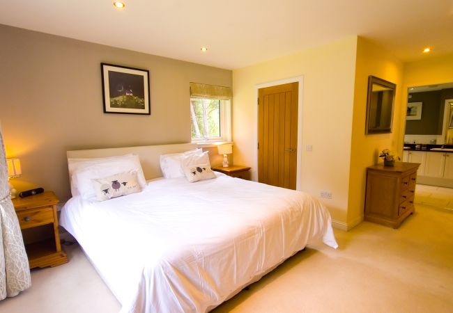 House in Tomatin - The Bell House - Highland hot tub lodge House in Tomatin - The Bell House - Highland hot tub lodge