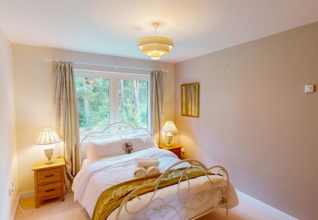 House in Tomatin - The Bell House - Highland hot tub lodge House in Tomatin - The Bell House - Highland hot tub lodge