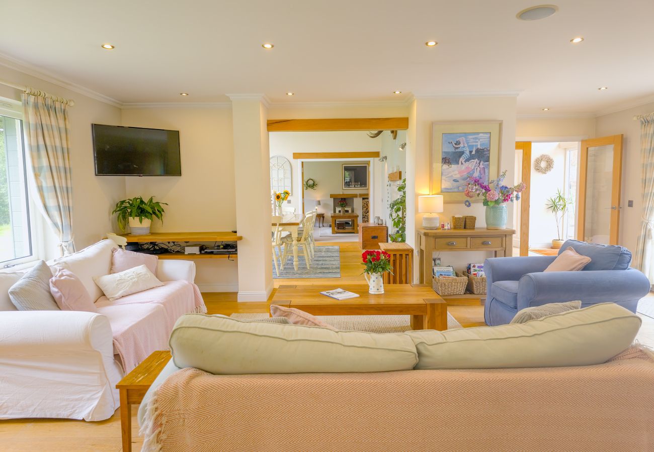 open plan lounge in the kitchen area at The Bellhouse