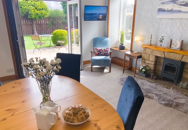 House in Aviemore - Birchview- central Aviemore accommodation with garden.  House in Aviemore - Birchview- central Aviemore accommodation with garden.