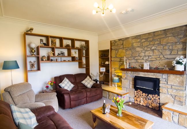 House in Aviemore - Birchview- central Aviemore accommodation with garden.  House in Aviemore - Birchview- central Aviemore accommodation with garden.