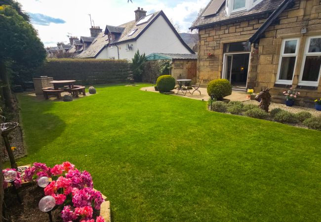 House in Aviemore - Birchview- central Aviemore accommodation with garden.  House in Aviemore - Birchview- central Aviemore accommodation with garden.