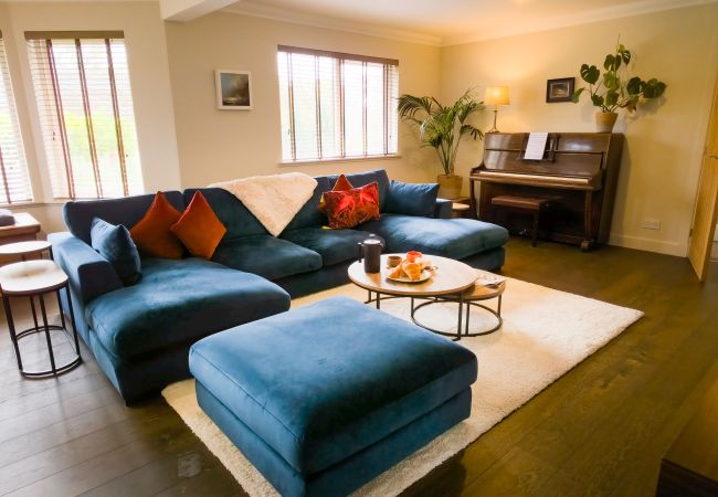 House in Aviemore - Luxurious Aviemore Lodge with hot tub House in Aviemore - Luxurious Aviemore Lodge with hot tub