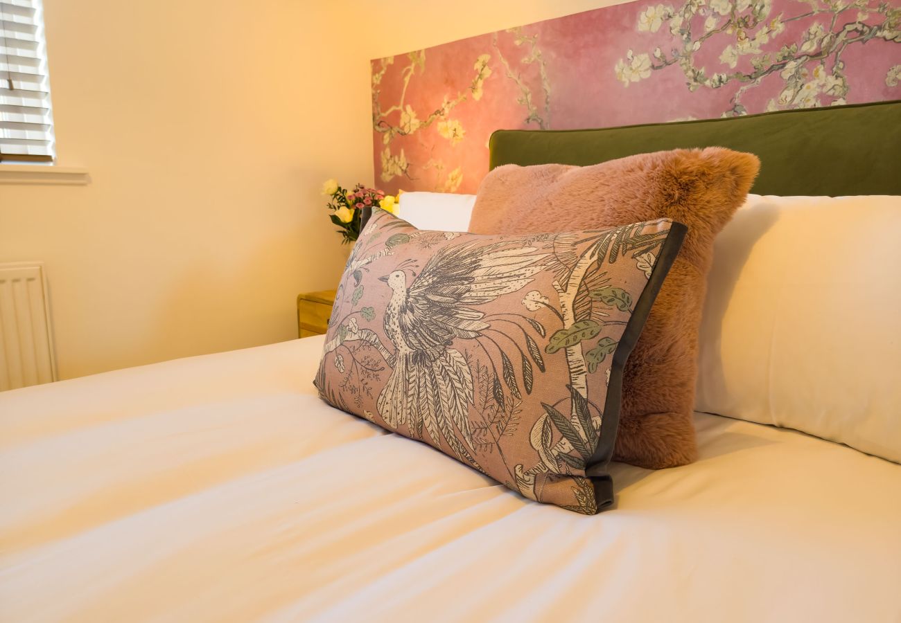 House in Aviemore - Luxurious Aviemore Lodge with hot tub