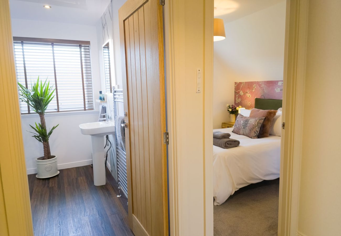 House in Aviemore - Luxurious Aviemore Lodge with hot tub