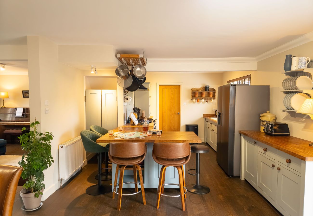 House in Aviemore - Luxurious Aviemore Lodge with hot tub
