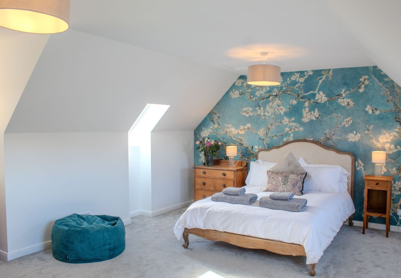 House in Aviemore - Luxurious Aviemore Lodge with hot tub