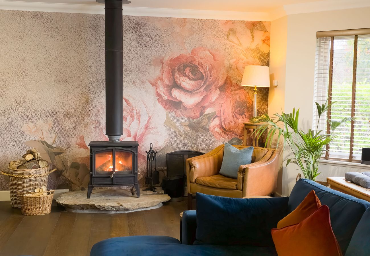 House in Aviemore - Luxurious Aviemore Lodge with hot tub