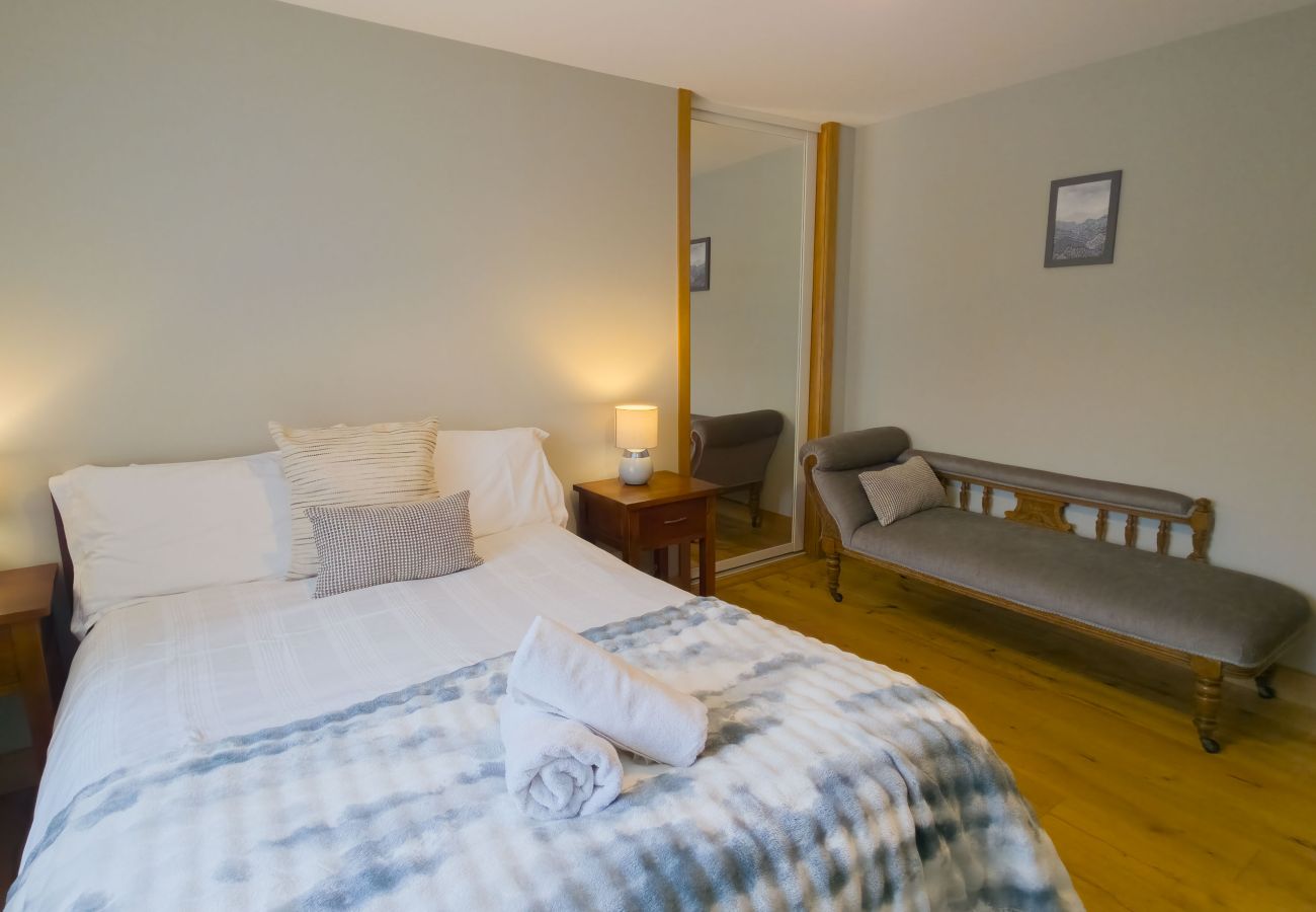 Bedroom with double bed