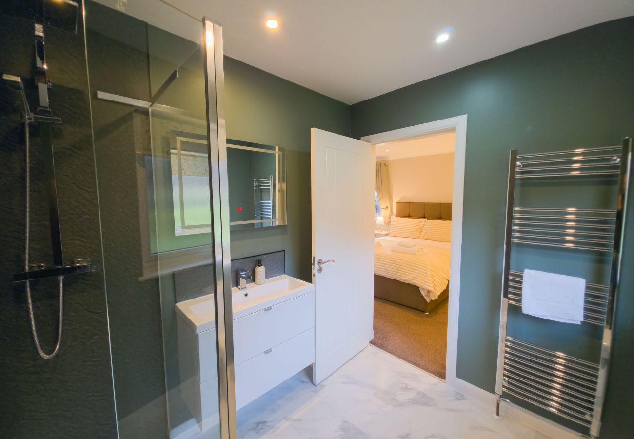 Ensuite bathroom with walk in shower