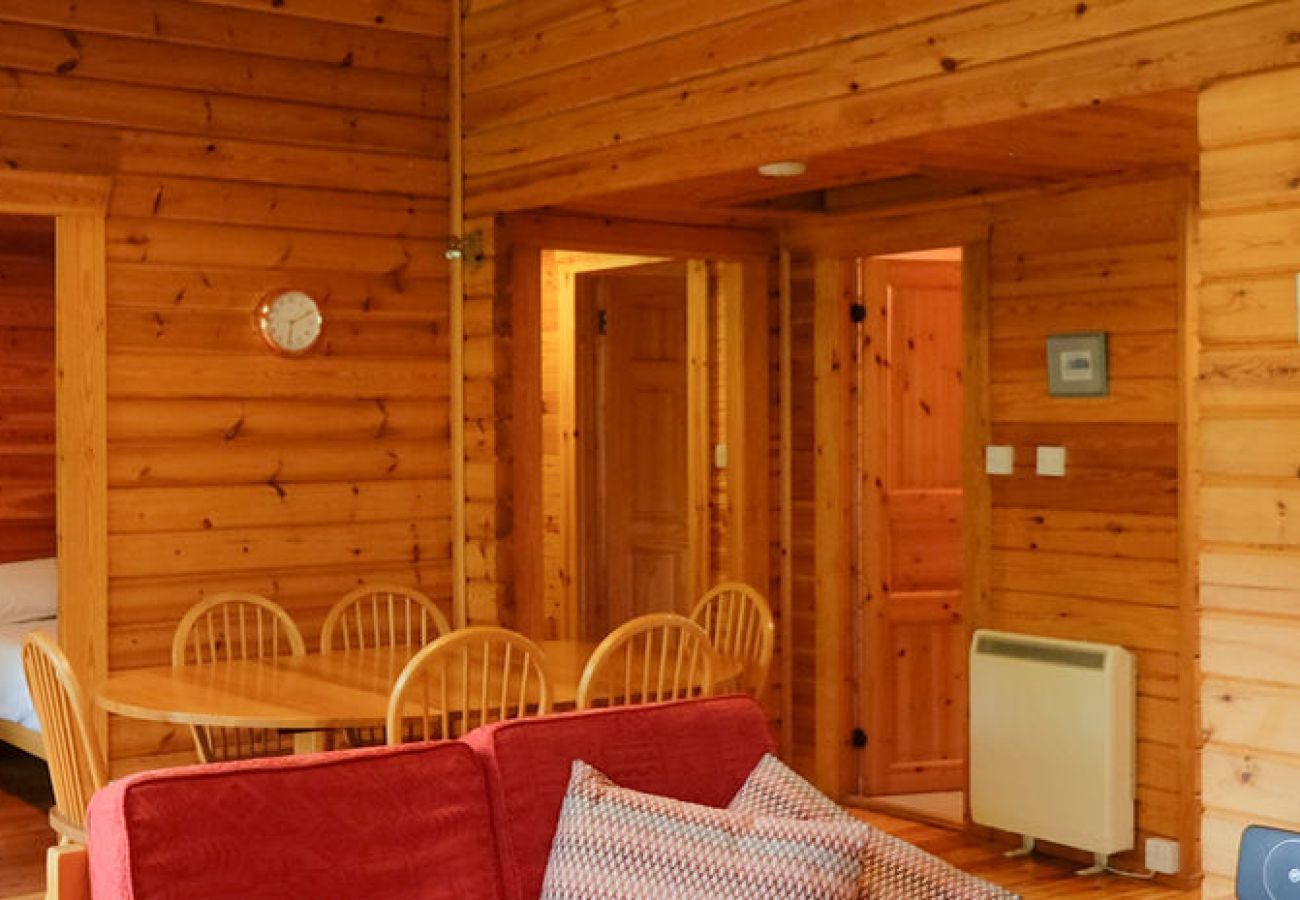 Cabin in Carrbridge - Tormore - wooden log cabin in the Cairngorms
