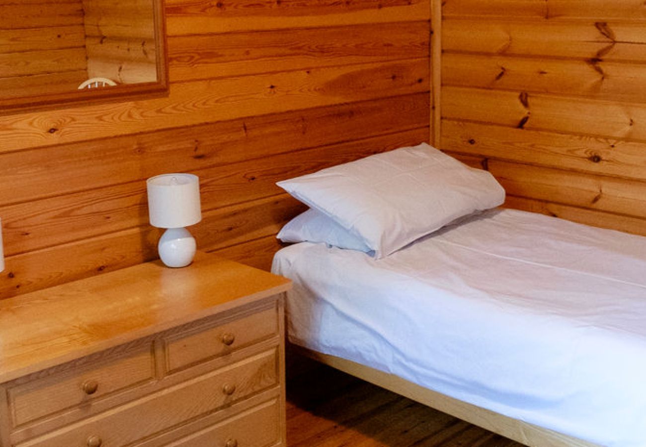 Cabin in Carrbridge - Tormore - wooden log cabin in the Cairngorms