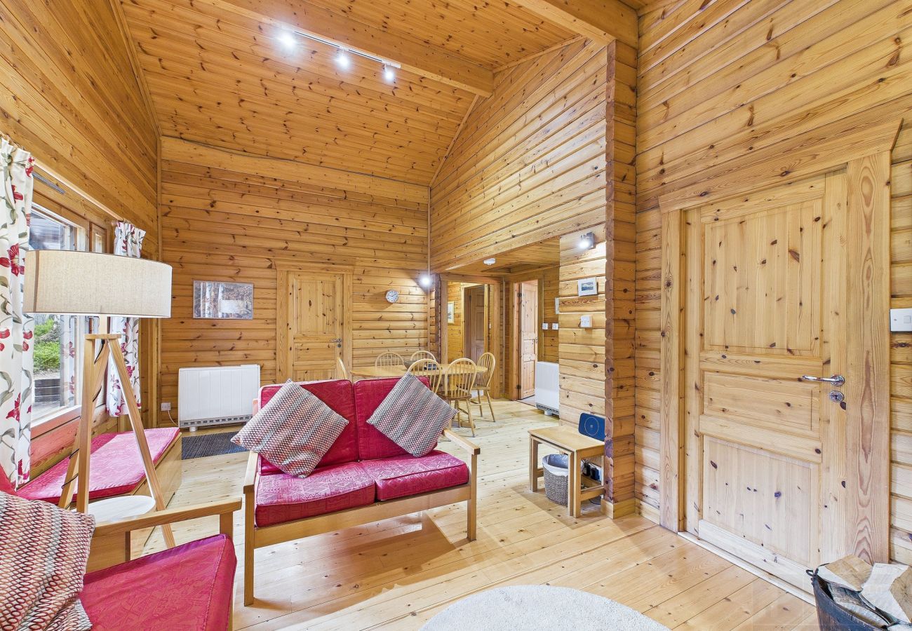 Cabin in Carrbridge - Tormore - wooden log cabin in the Cairngorms