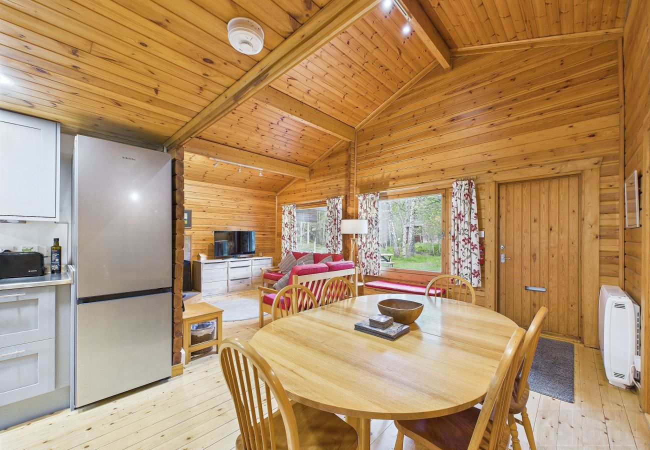 Cabin in Carrbridge - Tormore - wooden log cabin in the Cairngorms