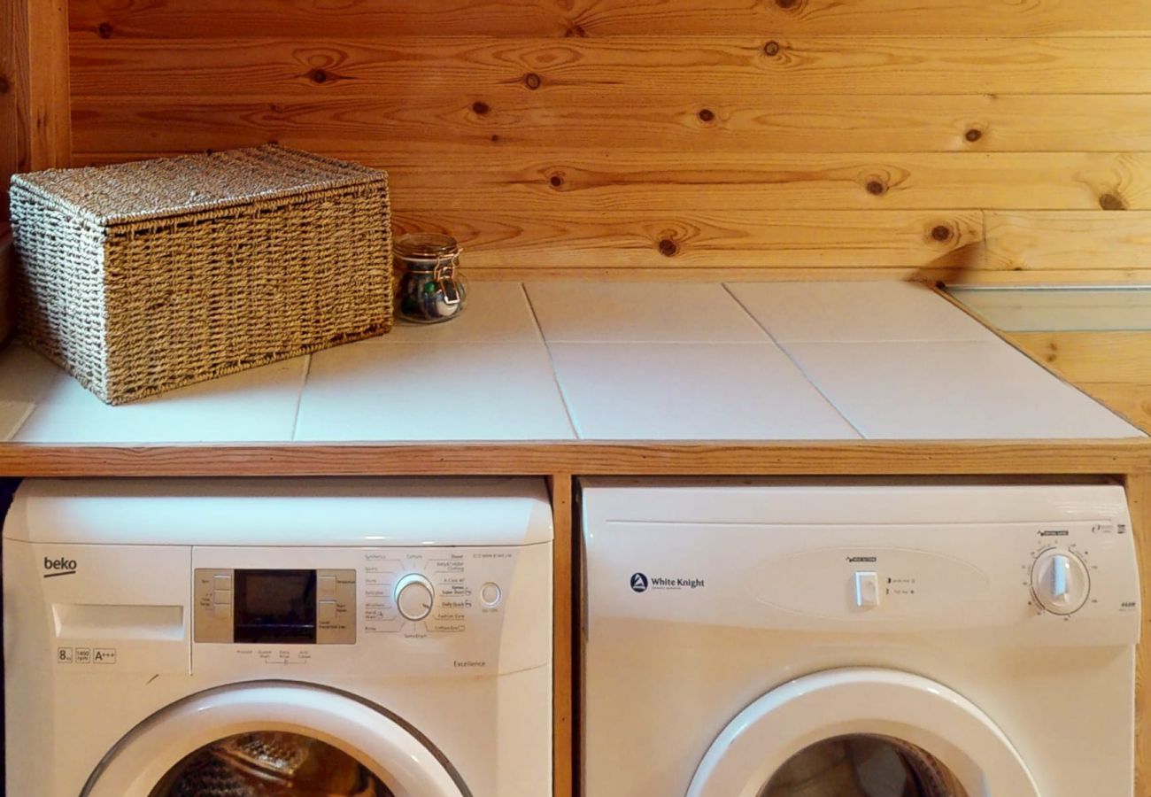 Wash and dry your clothes at Tormore Holiday home 