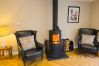 House in Aviemore - Kestrel Lodge - Aviemore hot tub lodge with sauna