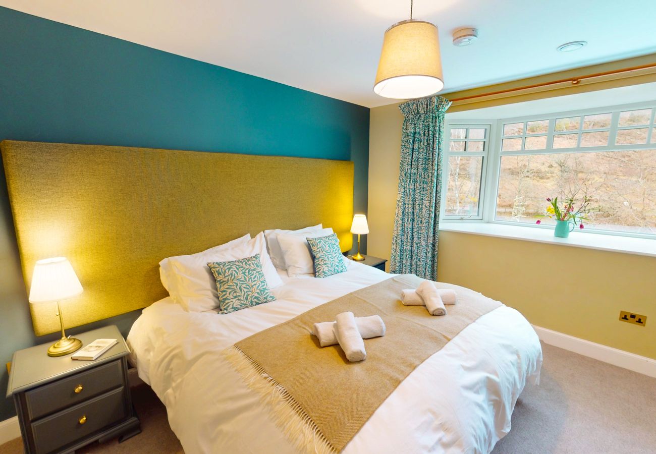 Country house in Aviemore - Lynwilg House - Large Group Holiday Home