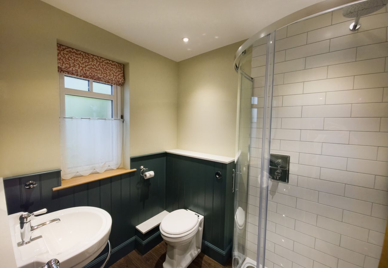 Country house in Aviemore - Lynwilg House - Large Group Holiday Home