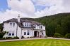 Country house in Aviemore - Lynwilg House - Large Group Holiday Home with hot tub