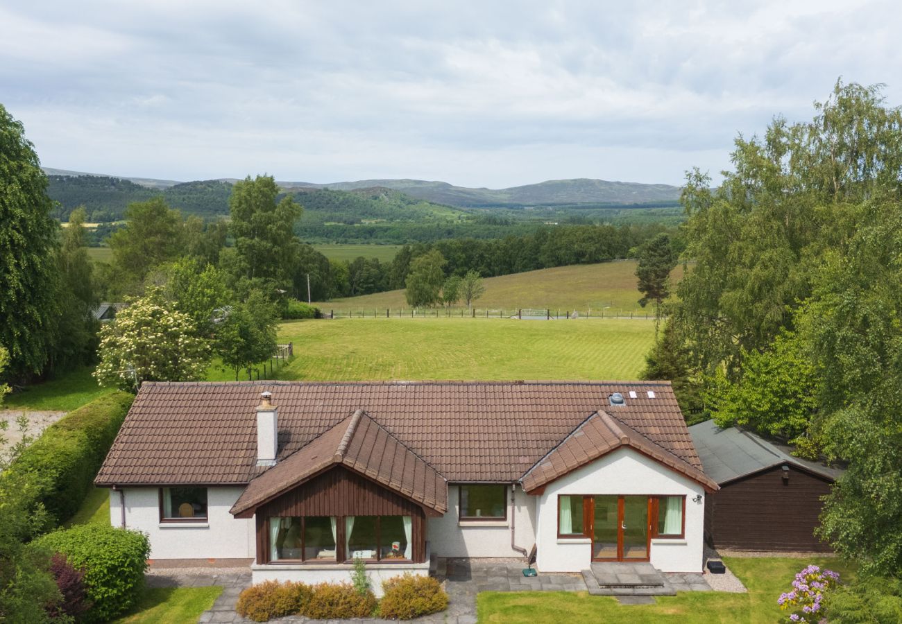 House in Insh - Innesbeg Wildlife & Walking Retreat in the Cairngorms