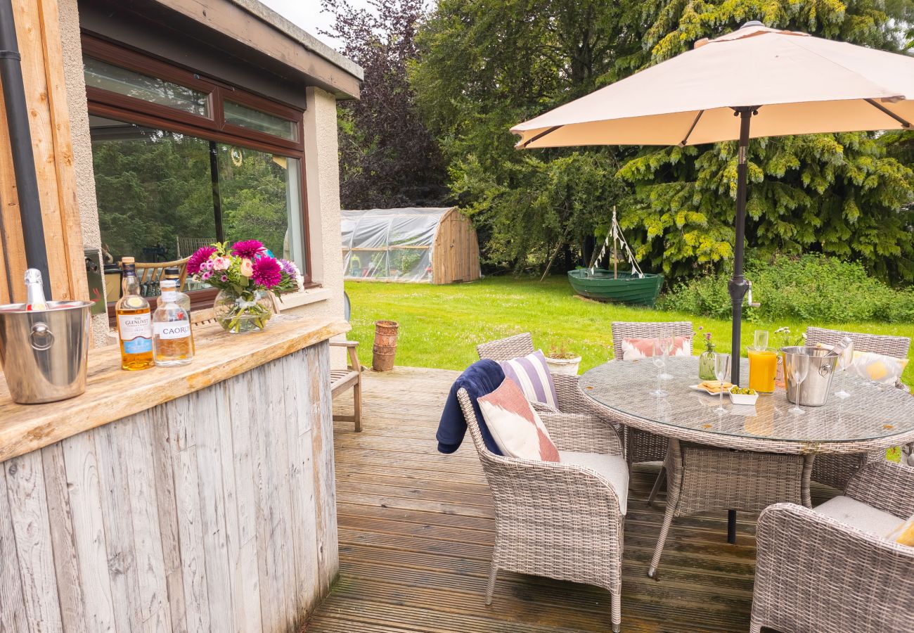 House in Drumnadrochit - Kinloch Lodge - Highland hot tub lodge close to Loch Ness