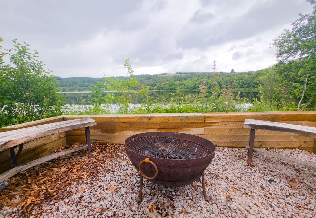 House in Drumnadrochit - Kinloch Lodge - Highland hot tub lodge close to Loch Ness