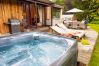 House in Drumnadrochit - Kinloch Lodge - Highland hot tub lodge close to Loch Ness