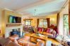 House in Drumnadrochit - Kinloch Lodge - Highland hot tub lodge close to Loch Ness
