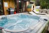 House in Drumnadrochit - Kinloch Lodge - Highland hot tub lodge close to Loch Ness